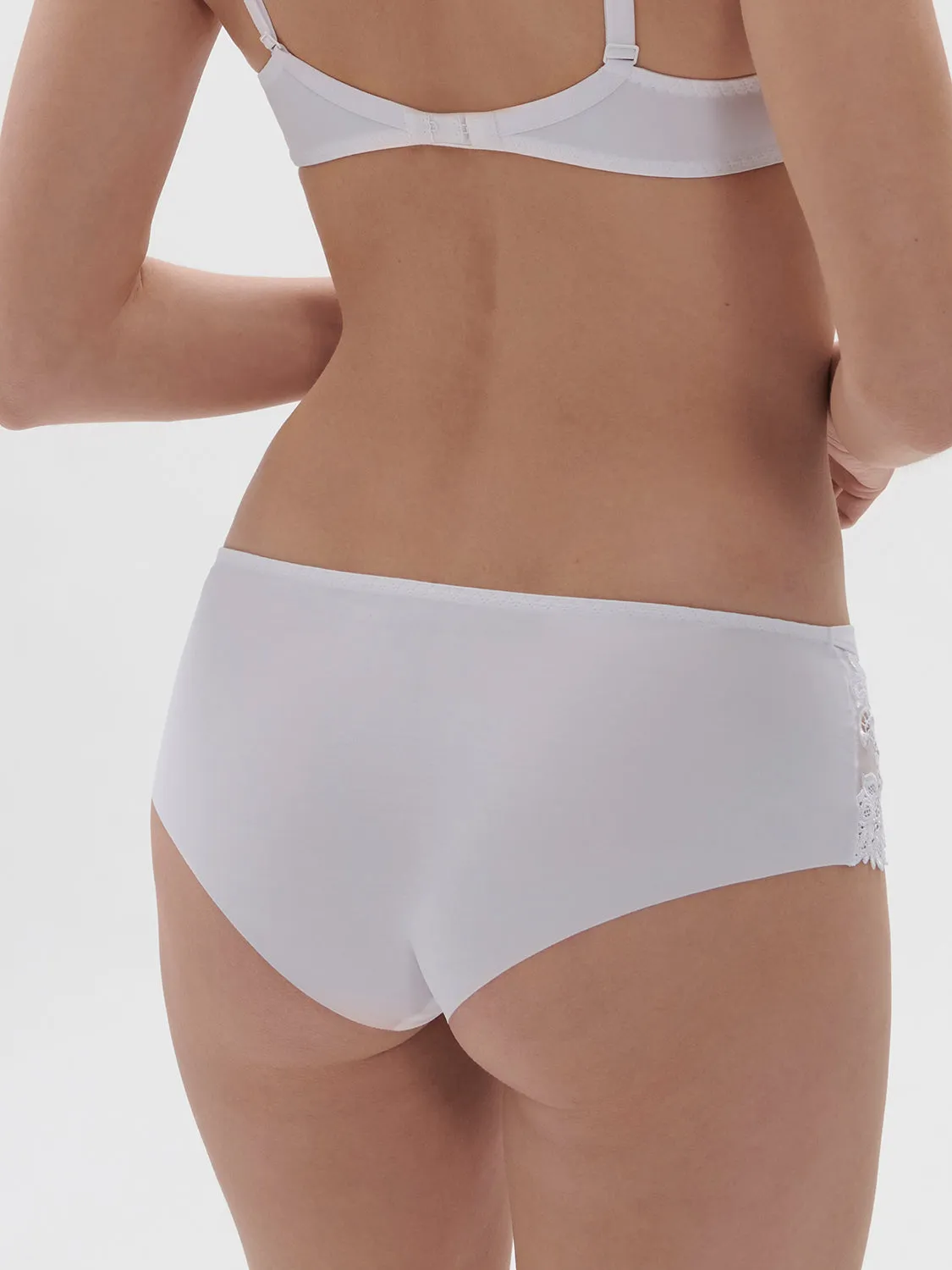 Saga Boyshort - White