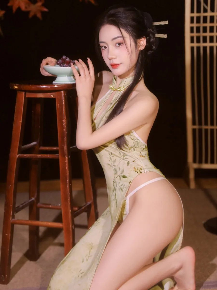 Yellow Floral High Slit Cheongsam